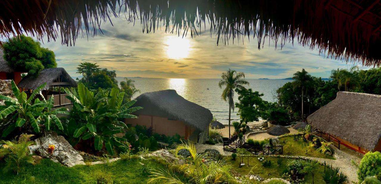 Veronika Resort Nosy Komba Exterior photo