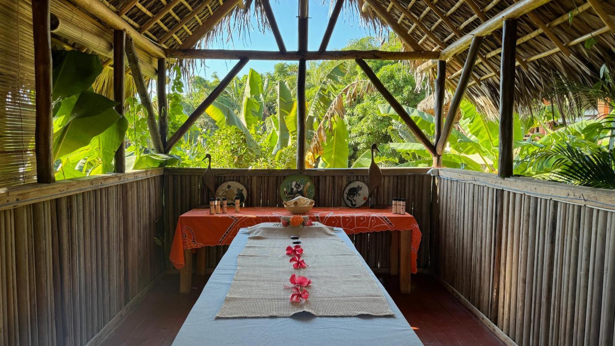 Veronika Resort Nosy Komba Exterior photo